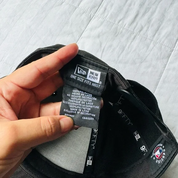 New Era LA MLB Dodges Black & White Baseball Dad Hat - Picture 3 of 8